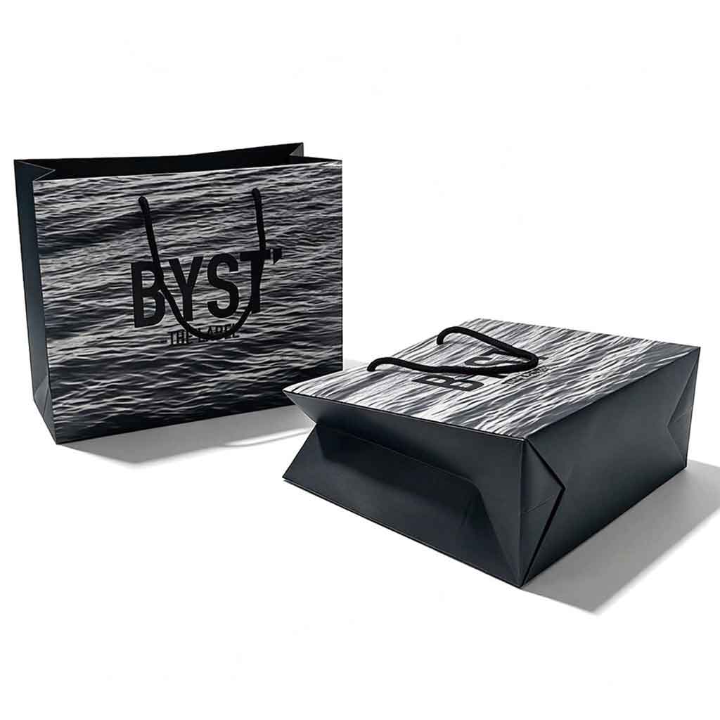 Custom printed shopping bags with full-color CMYK branding – sturdy and beautiful