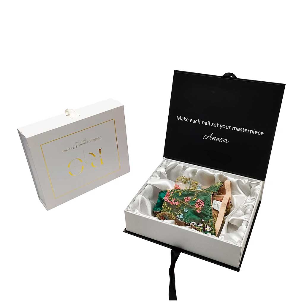 Magnetic box with silk insert and ribbon bow – luxury packaging for cosmetics and gifts