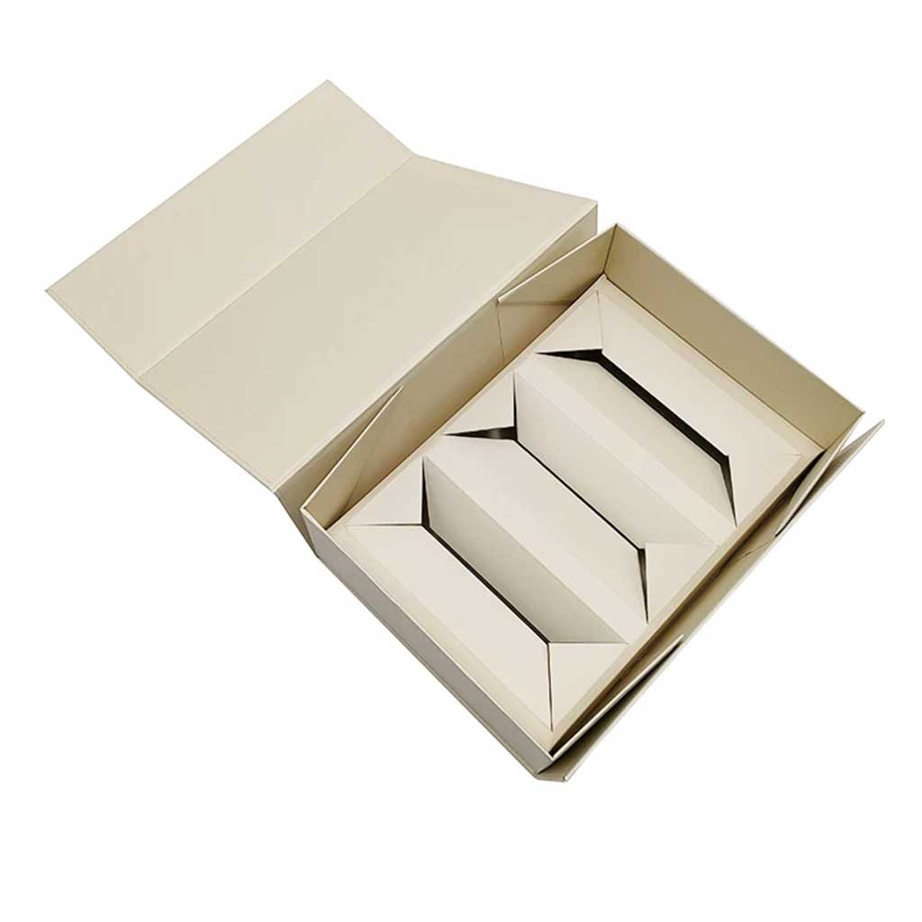 Magnetic paper box with paper insert