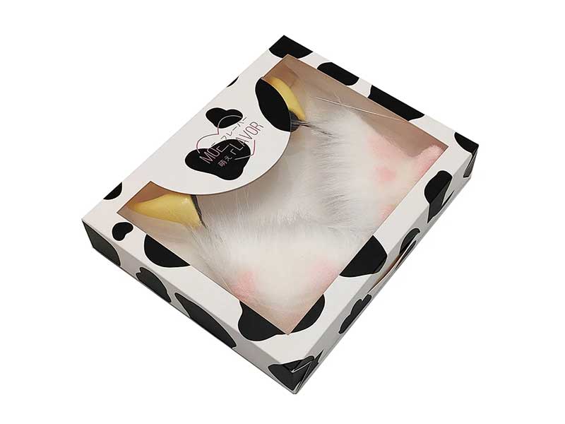 Custom display boxes for headwear with clear window