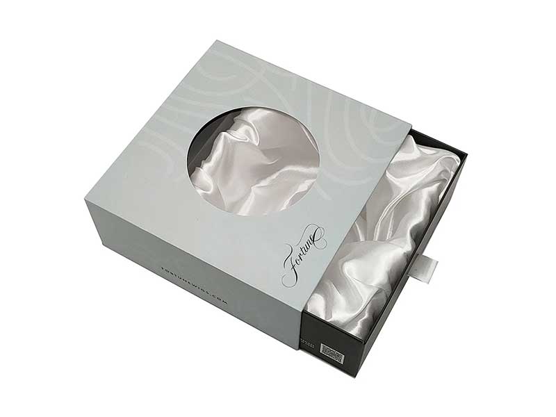 Luxury gifts packaging