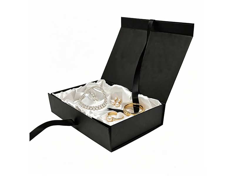 Jewelry packaging