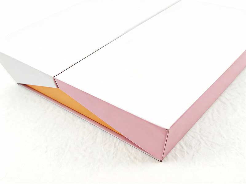 Custom luxury paper boxes for perfume with premium finishing