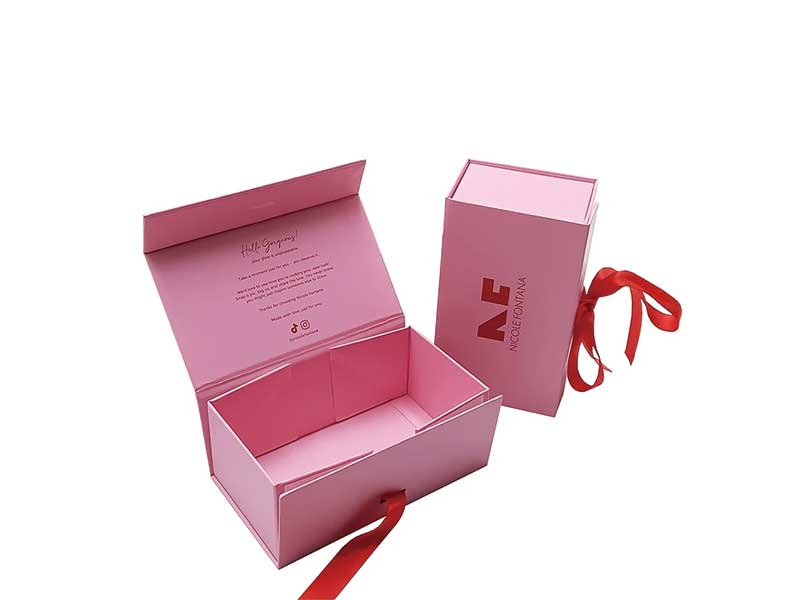 Custom magnetic folding E-Commerce Boxes with ribbon for e-commerce