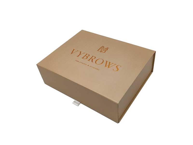 Magnetic jewelry boxes with sponge insert for ring protection
