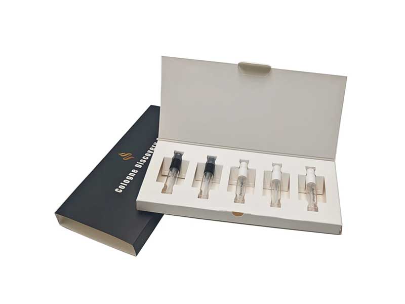 Skincare set folding carton