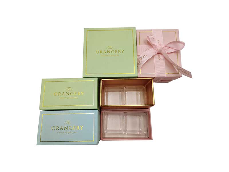 Custom plastic insert for clear packaging accessories